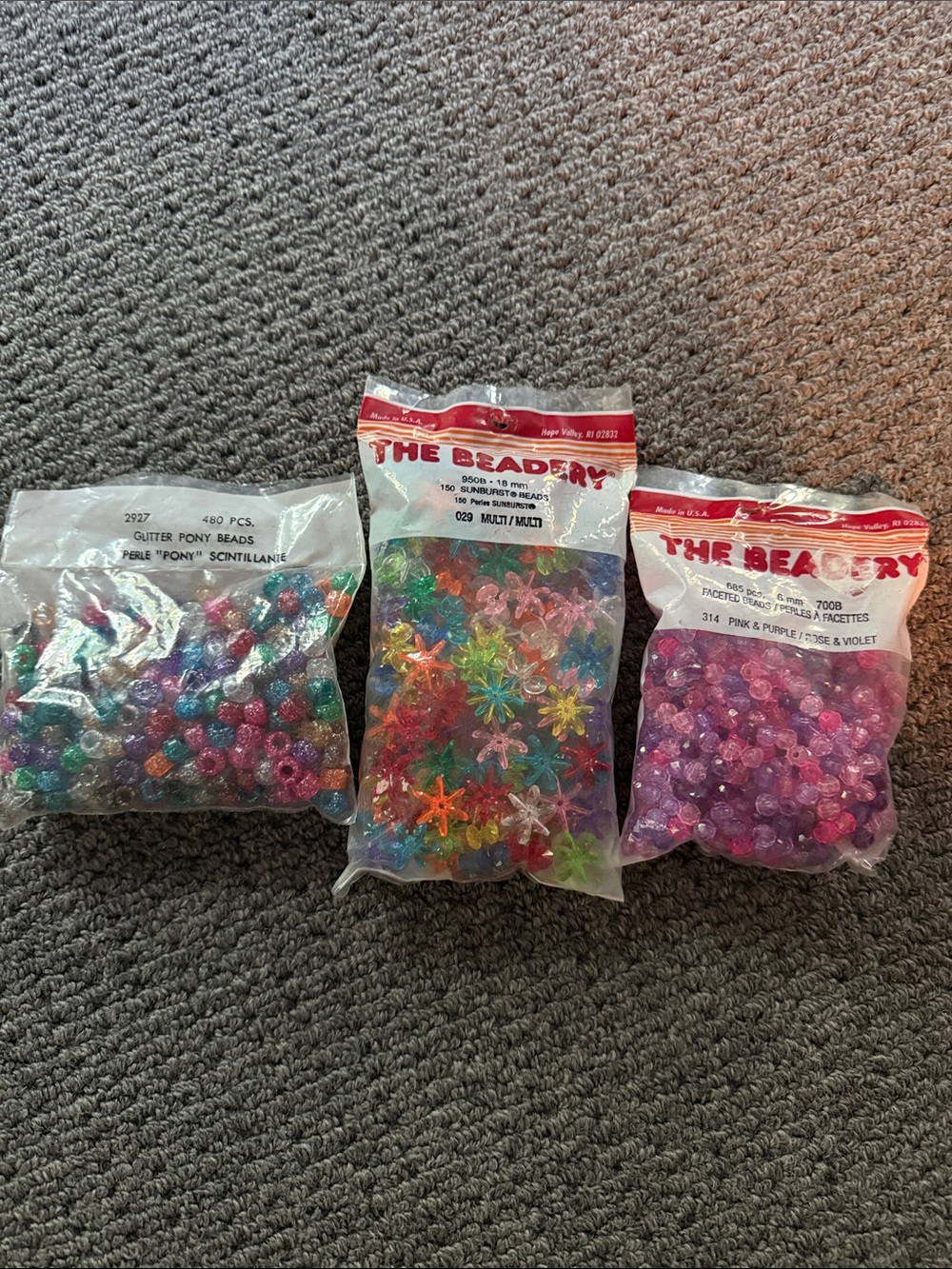 The Beadery Lot of 3 Packs 13 mm sunburst Flower 6 mm faceted Assortment Beads